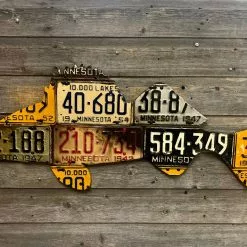 Gifts Cody Richardson Art - Minnesota Antique Walleye License Plate Art