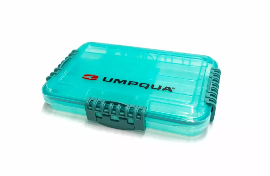 UMPQUA BUG LOCKER WP MED 20CPT AQUA Fly Boxes