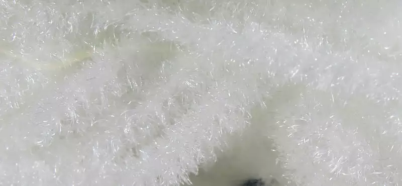 Hareline Trilobal Antron Chenille Medium