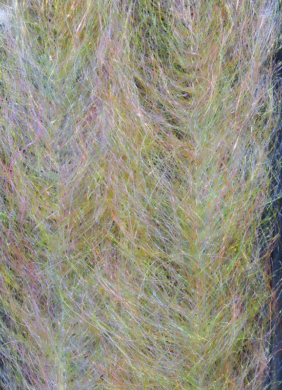 Hareline Flash Blend Baitfish Brush 2 Inch Materials