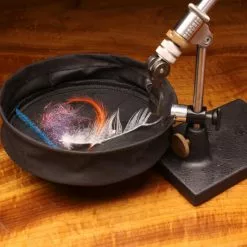 Hareline Tools Low Profile Trash Holder