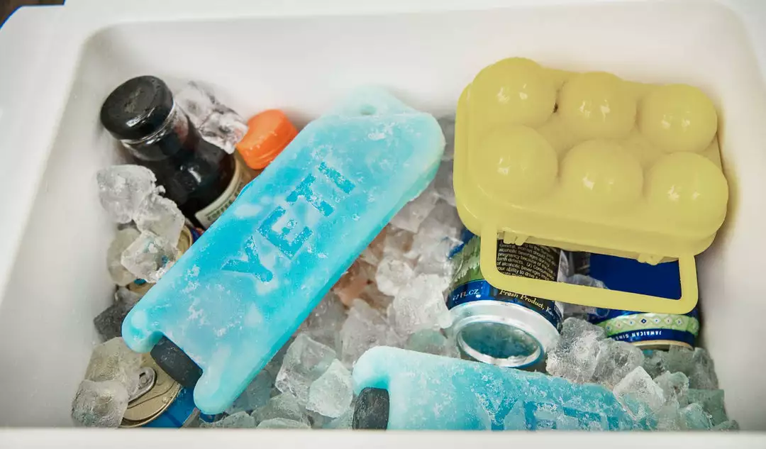 Coolers YETI ICE